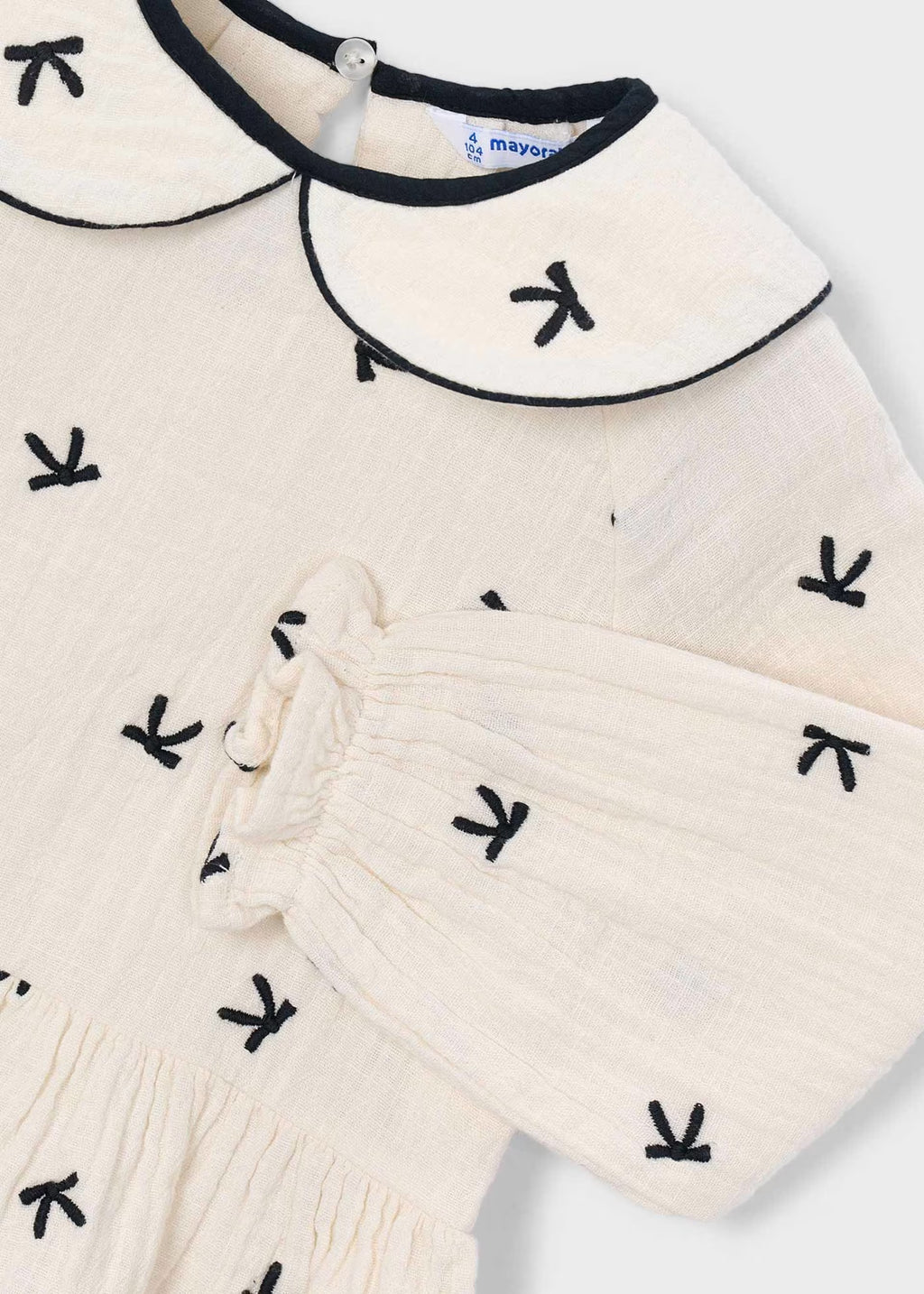 Blusa bordados lazos niña