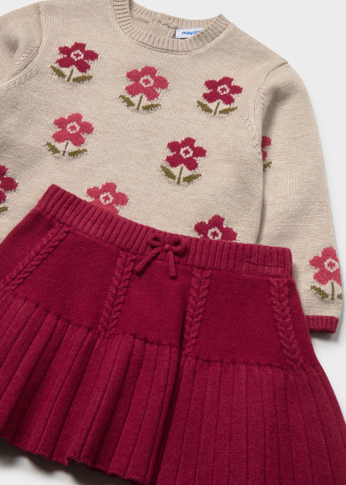 Conjunto falda y jersey