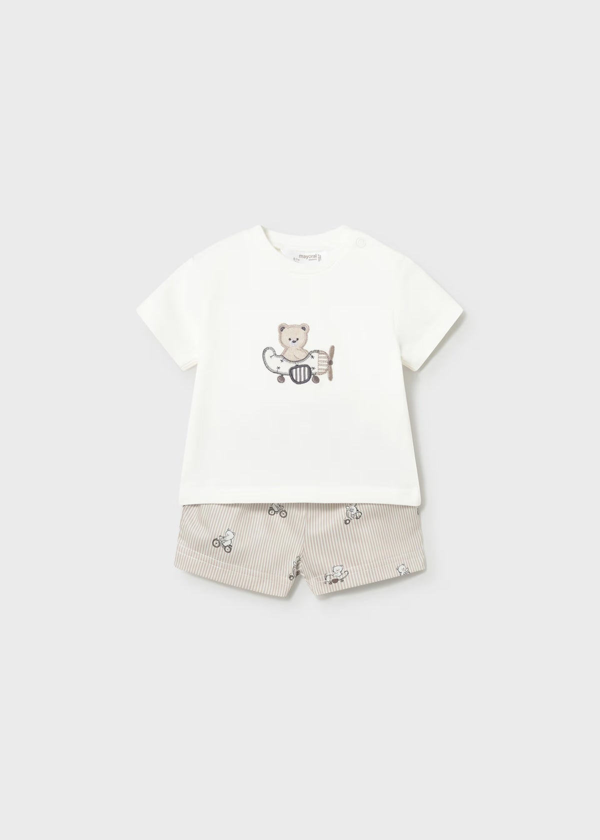 Conjunto pantalon corto camiseta